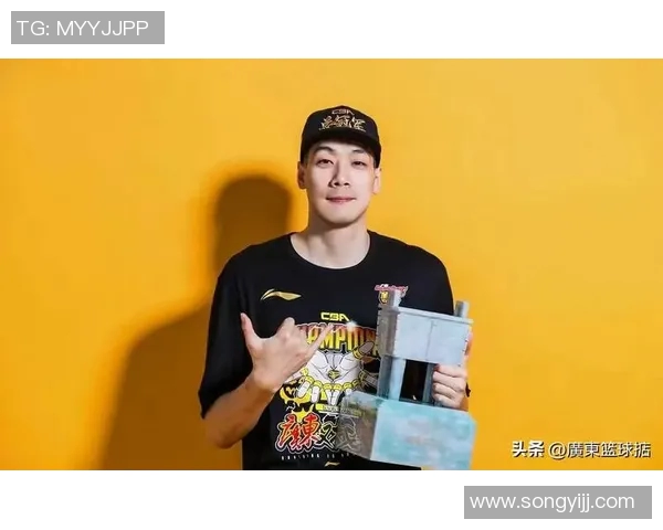 任骏飞领衔球队奋战新赛季展现卓越篮球才华与团队精神